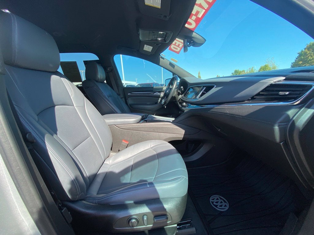 2022 Buick Enclave Essence