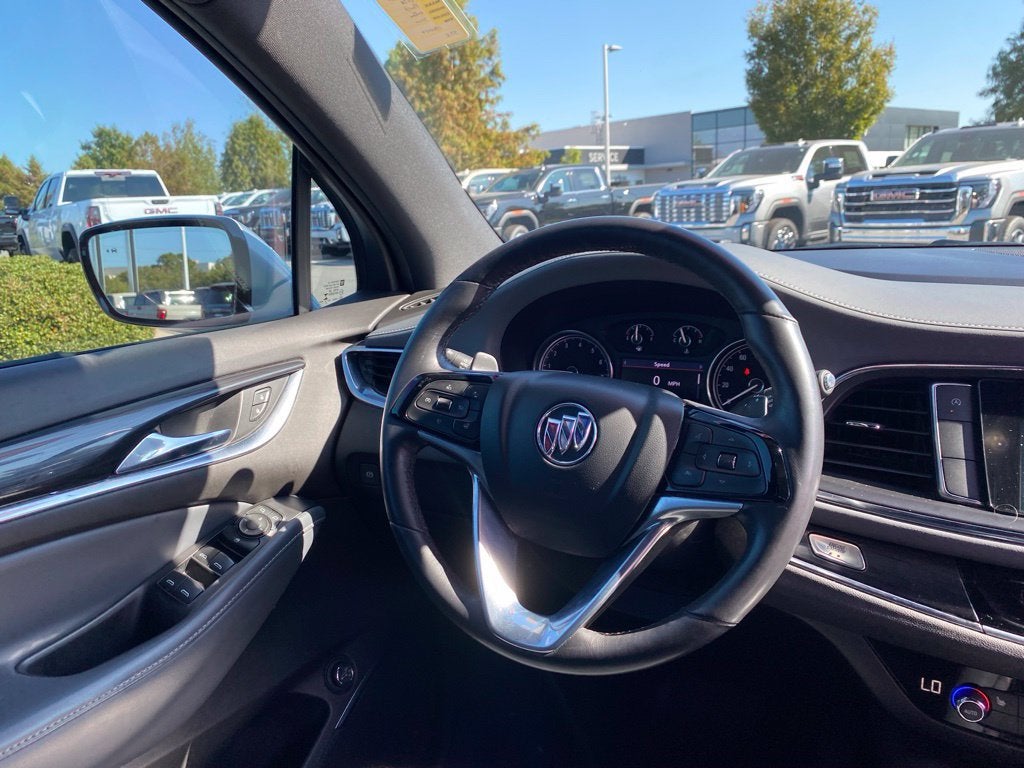 2022 Buick Enclave Essence