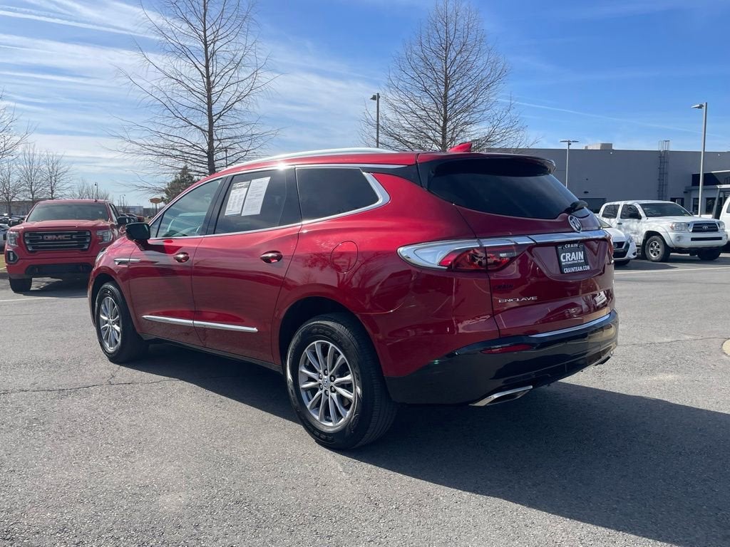 2023 Buick Enclave Essence