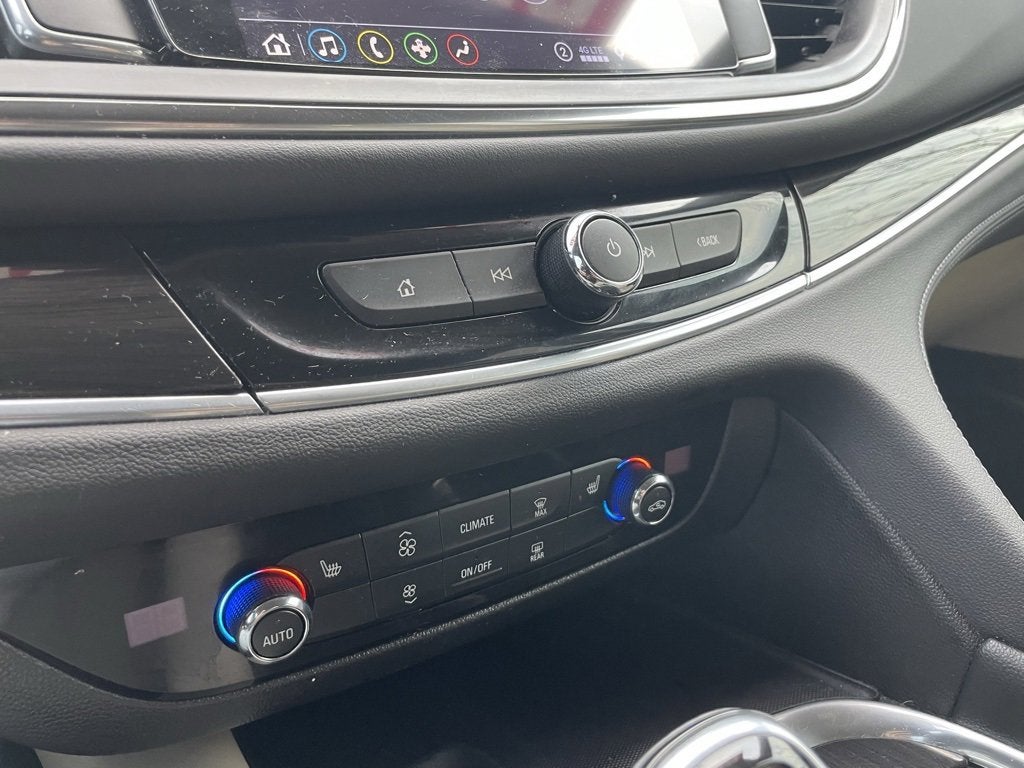 2021 Buick Enclave Essence