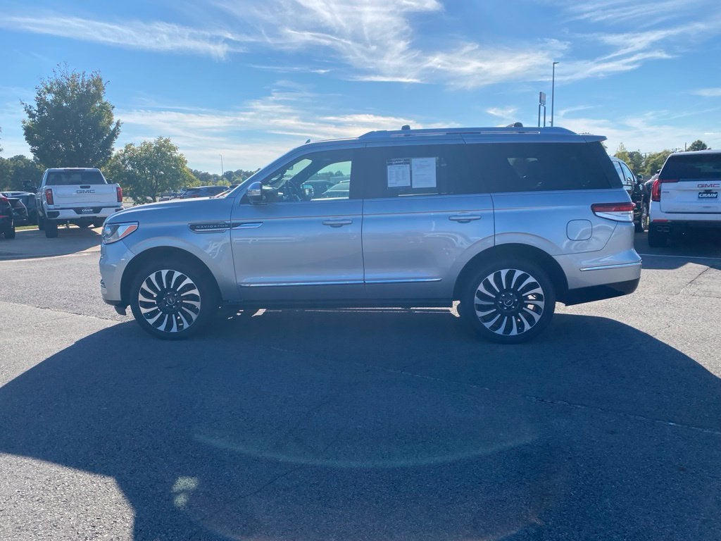 2022 Lincoln Navigator Black Label