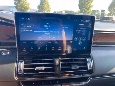 2022 Lincoln Navigator Black Label