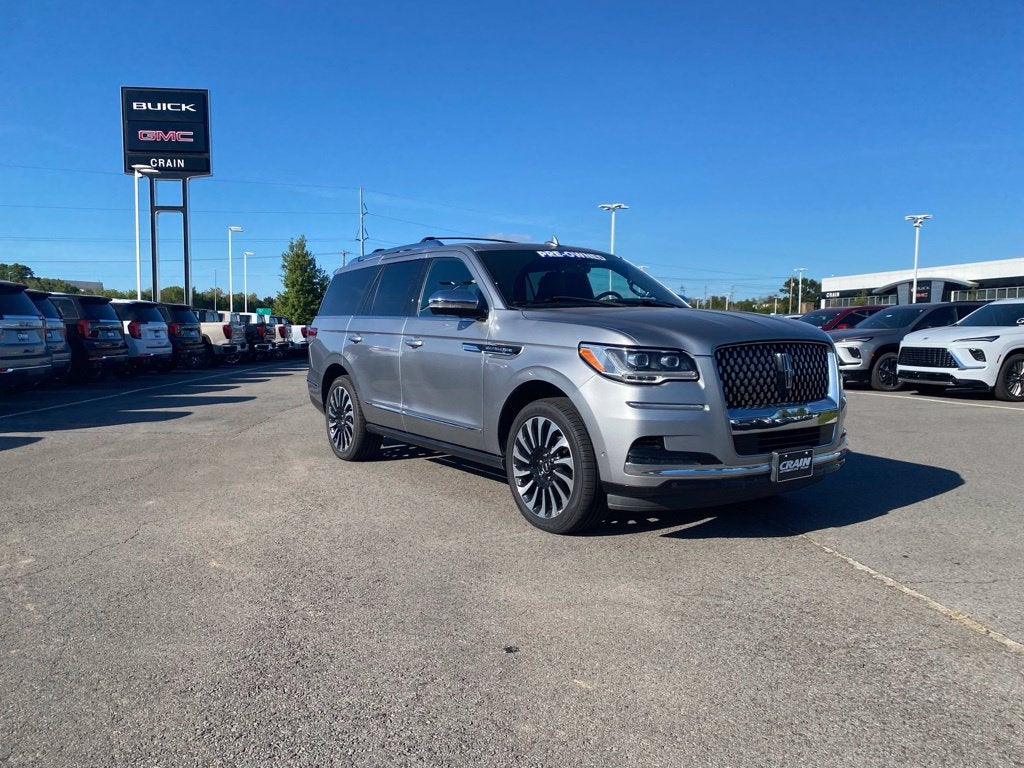 2022 Lincoln Navigator Black Label