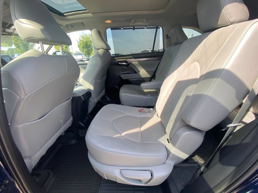 2021 Toyota Highlander Platinum