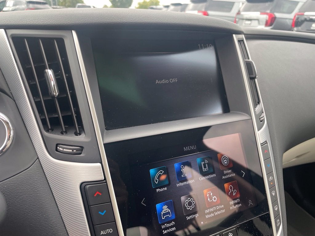 2024 INFINITI Q50 LUXE
