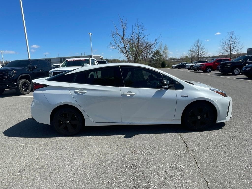 2021 Toyota Prius L Eco