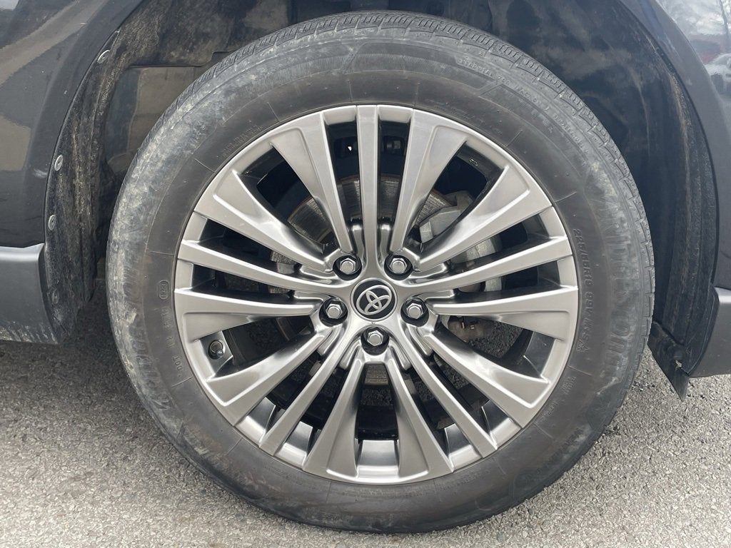 2022 Toyota Venza LE