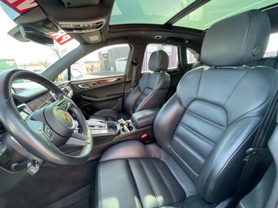 2022 Porsche Macan S