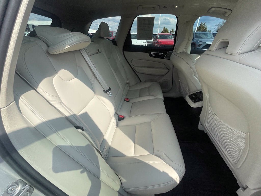 2022 Volvo XC60 Inscription
