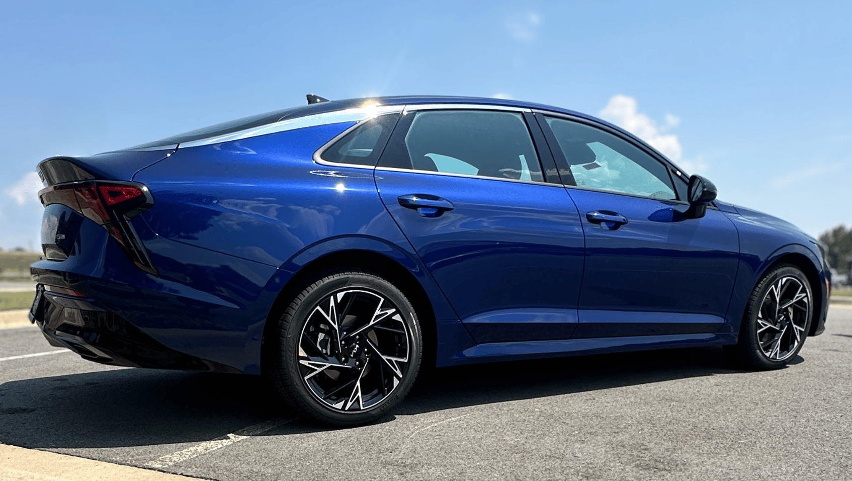 Side View of the 2025 Kia K5