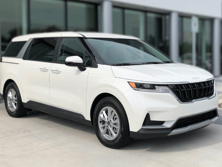 24 Kia Carnival exterior for sale in Fayetteville, AR